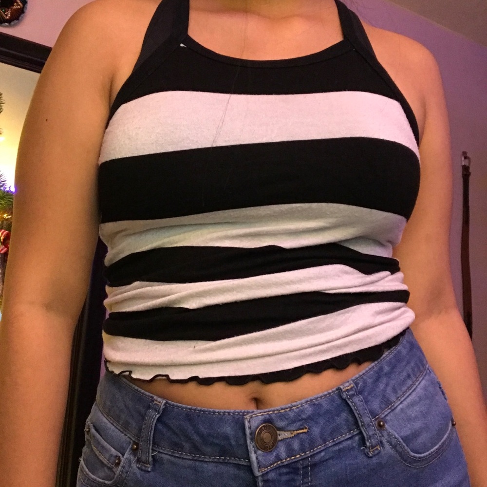 Cute black and white strip shirt!